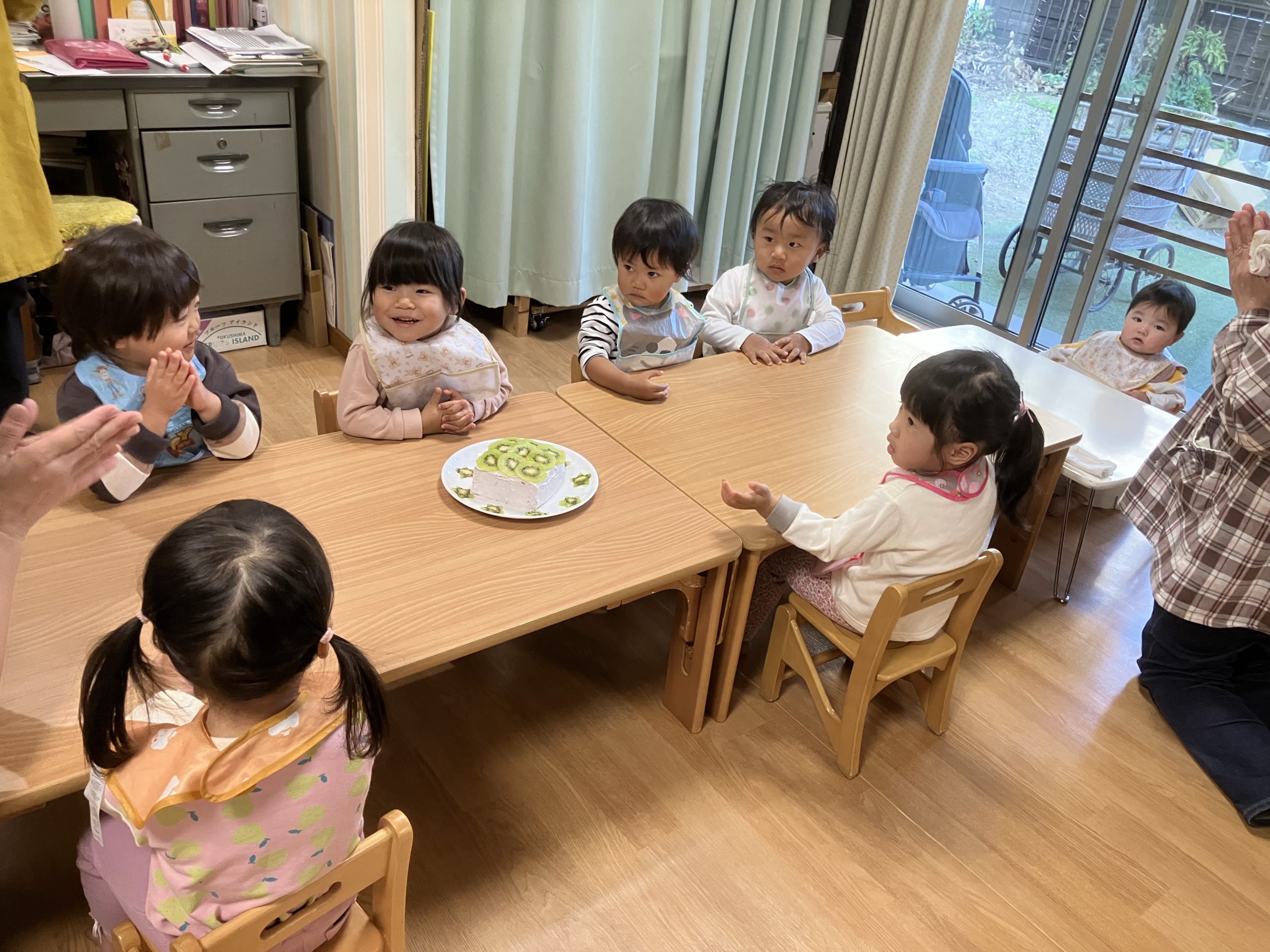 11月のお誕生日会＆子どもの成長を祝う会 | さくらんぼ保育園